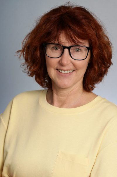 Gabi Stärkl, Familienaufstellung, Systemaufstellung, Schamanische Aufstellung, Aufstellungsarbeit, Paarberatung, Magersucht, Fettleibigkeit, Burnout, Raucherentwöhnung, Nichtraucher, Hypnose, Energiearbeit, Energetische Arbeit, Aura Chirurgie, Todesangst, Eide und Gelübde, Karmische Muster auflösen, Hilfe suchen, Meditation, Dachau und Umgebung, Blockaden, Suizid, Angstzustände, Waschzwang, Suchtprobleme, Hautprobleme, Mathias Künlen, Pauline Klemm